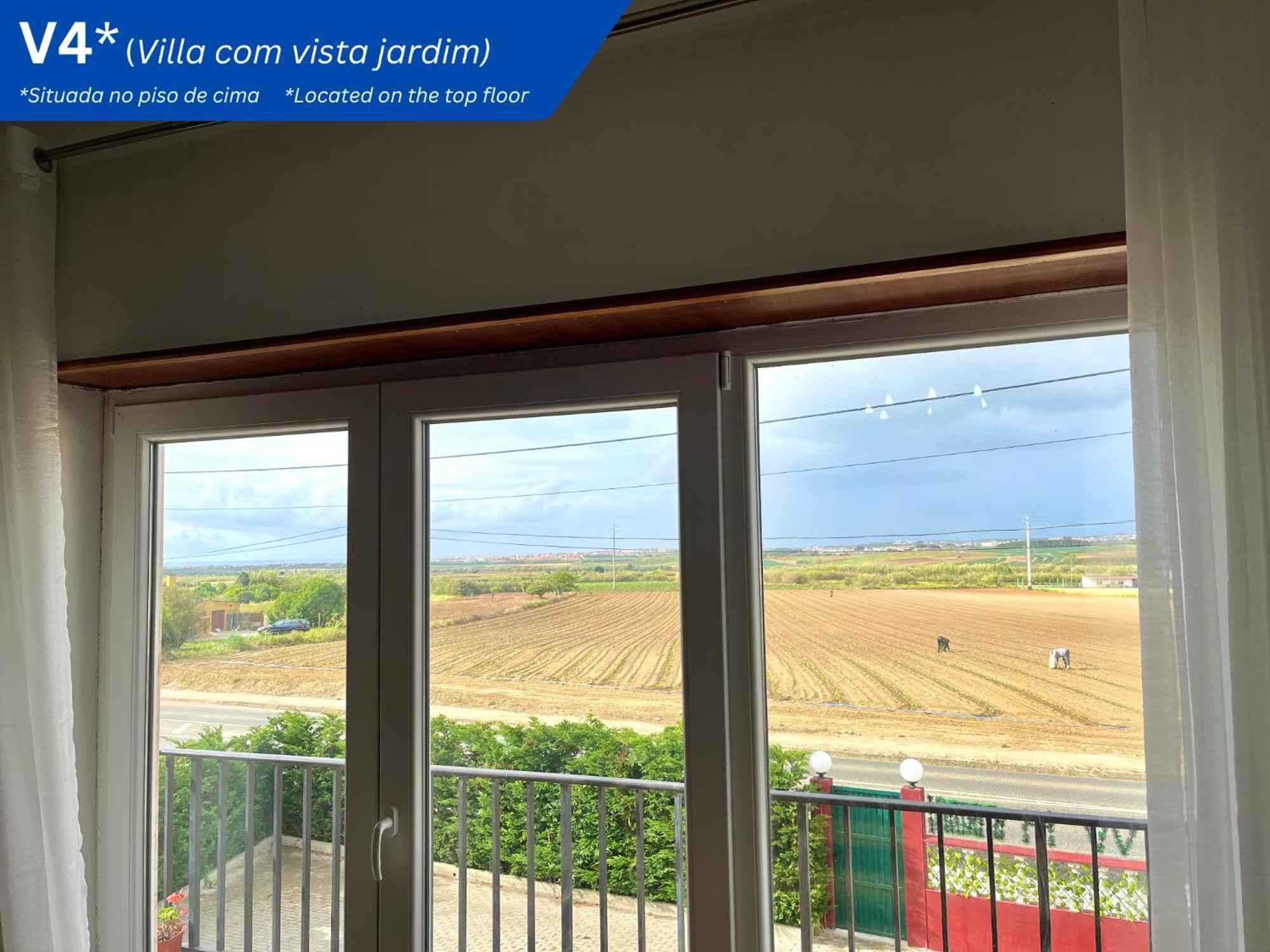 Appartamento W.H.House Atouguia Da Baleia Esterno foto