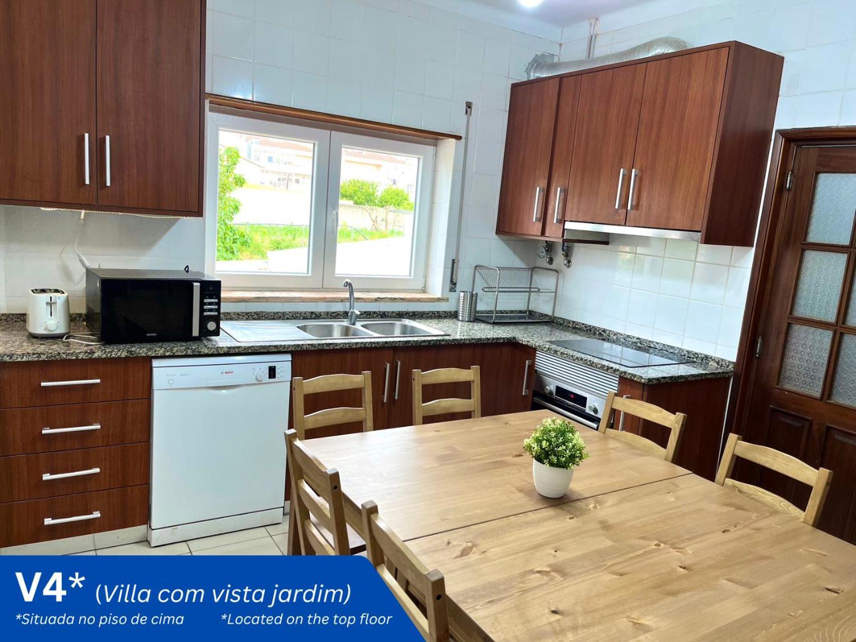 Appartamento W.H.House Atouguia Da Baleia Esterno foto
