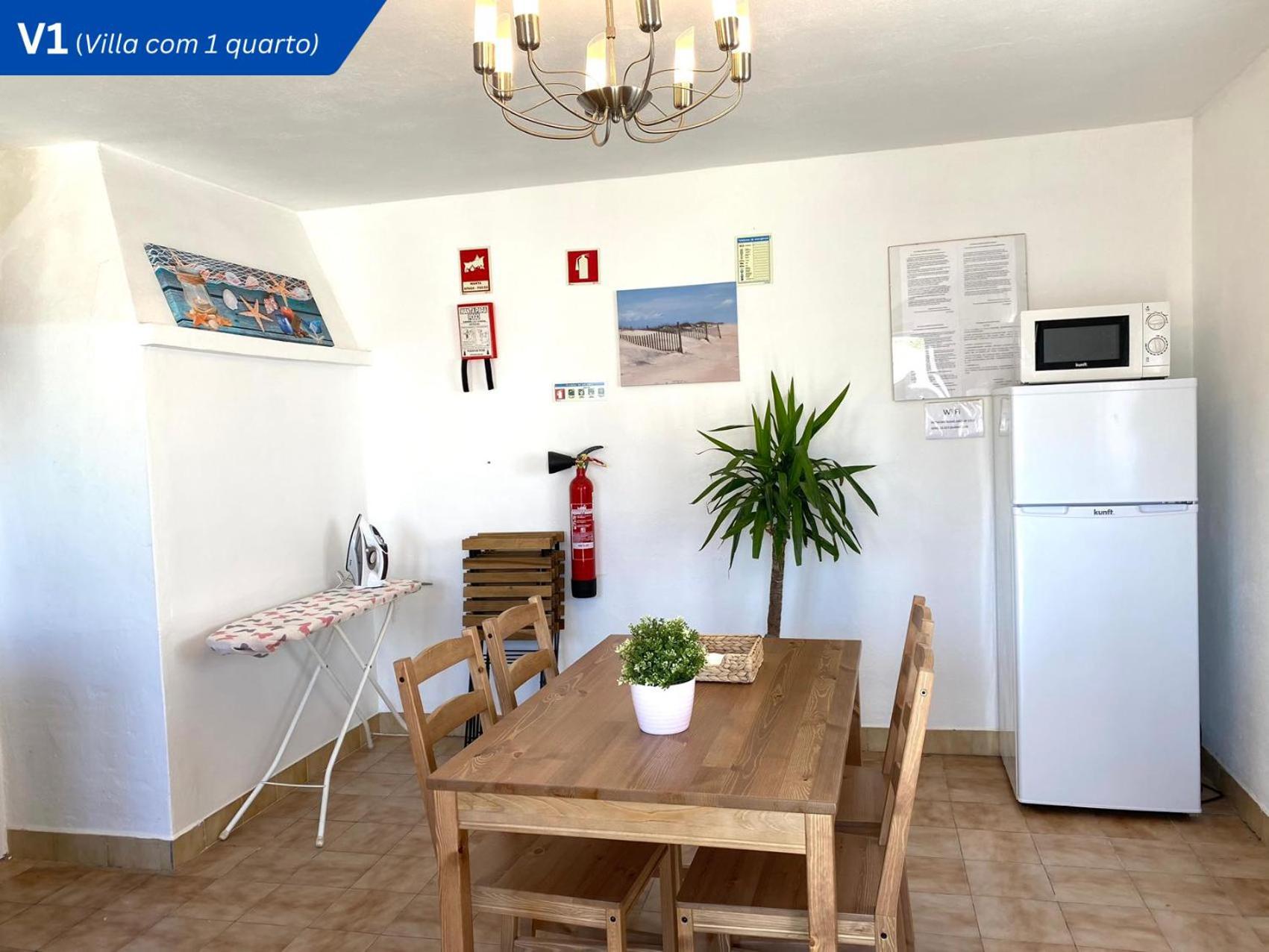 Appartamento W.H.House Atouguia Da Baleia Esterno foto